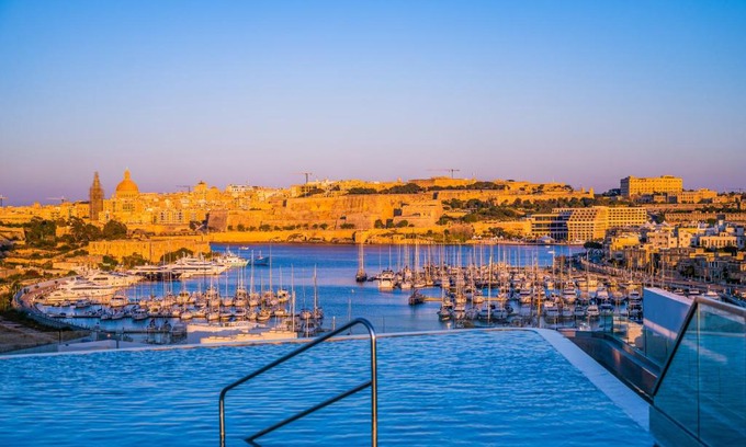 Gzira Hotel | Grands Suites Hotel Residences and Spa