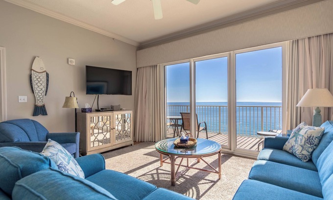 Long Beach Condo | Grandview East 3BR 2BA Beautifully decorated condo!
