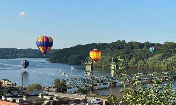 Stillwater Apartment | GRANDVIEW LOFT-BEST VIEW IN STILLWATER