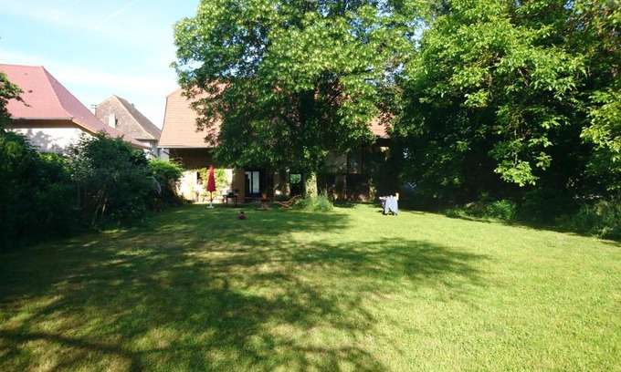 Champagneux House | Grange rénovée et son jardin dans l'Avant Pays Savoyard