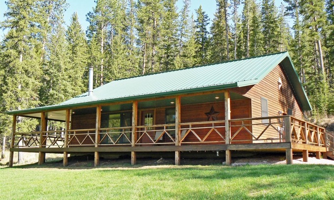 Custer House | Granite Springs | 2 Bed, 2 Bath