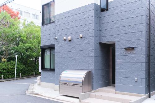 Adachi Apartment | GRANQUAL Horikiri