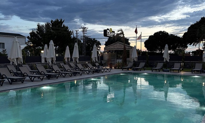 Ezine Hotel | GRAPE HOTEL