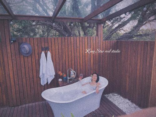 Margaret River Apartment | Grape Juice Retreat Rustic romantic gateway 5mins to beaches & town