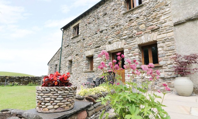 Grayrigg Cottage | GRAYRIGG FOOT STABLE, family friendly, with open fire in Kendal