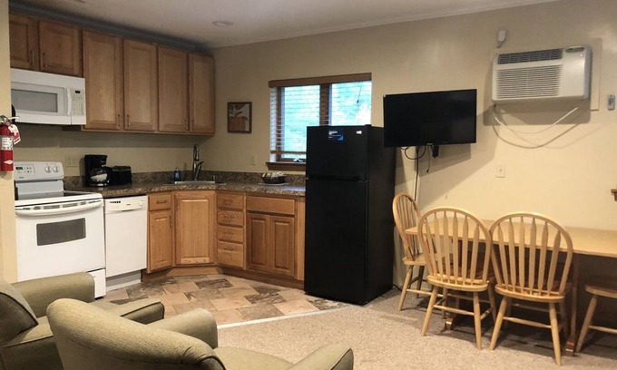 Bartlett Resort | Great 1 Bedroom at Awesome family friendly resort!nAvailable 07/7/23-07/14/23