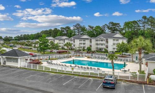 Carolina Forest Apartment | Great 2BR condo at River Oaks
