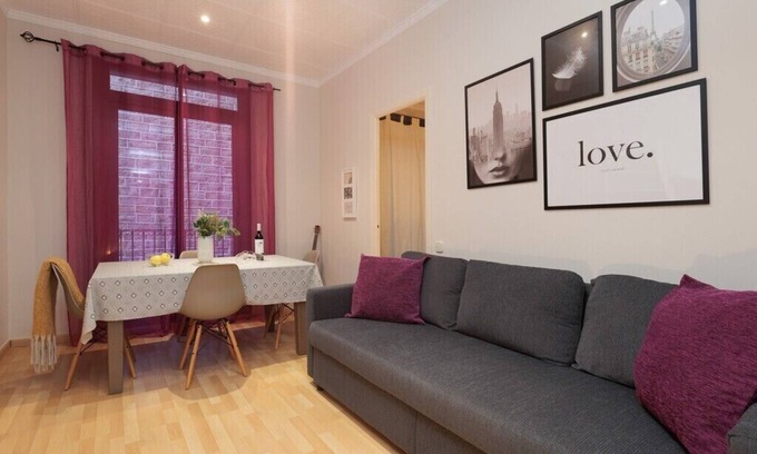 Sant Pere Apartment | Great 3-Bedroom Apartment for 6ppl in El Born, old town!