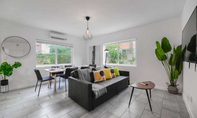 Northeast Miami Apartment | Great Apartment 2 BR near the beach