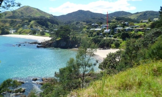 Amodeo Bay House | Great bach above the beach - Driftwood