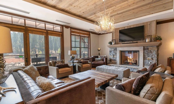 Truckee Condo | Great Bear Lodge 402 - Platinum