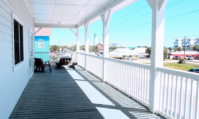 St. George Island Condo | Great center-island location, walk everywhere!