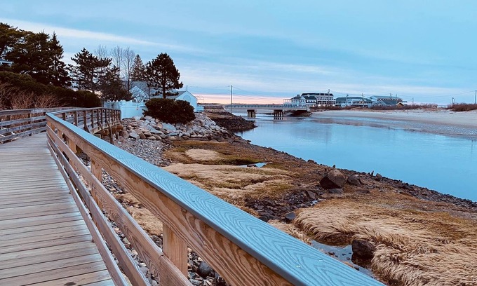 Ogunquit - Wells Cottage | Great cottage with best location within Beach Dreams ~ near pool!
