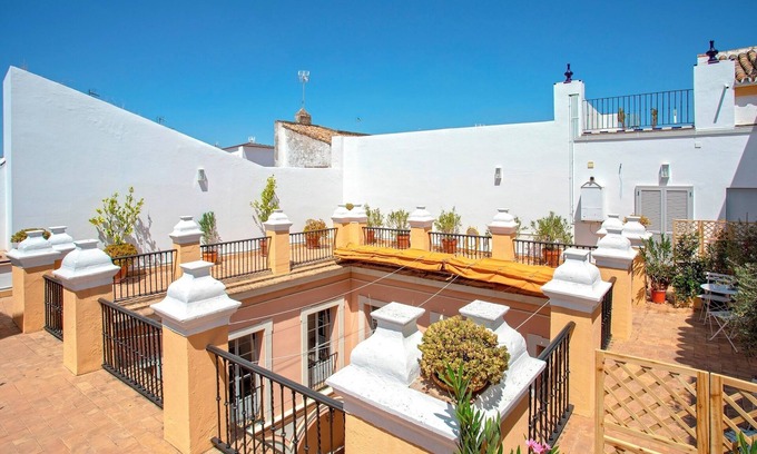 San Bartolome Apartment | Great Duplex with terrace in Seville. Mármoles V