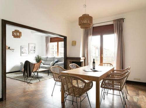 L'Antiga Esquerra de l'Eixample Apartment | Great Eixample Apartment