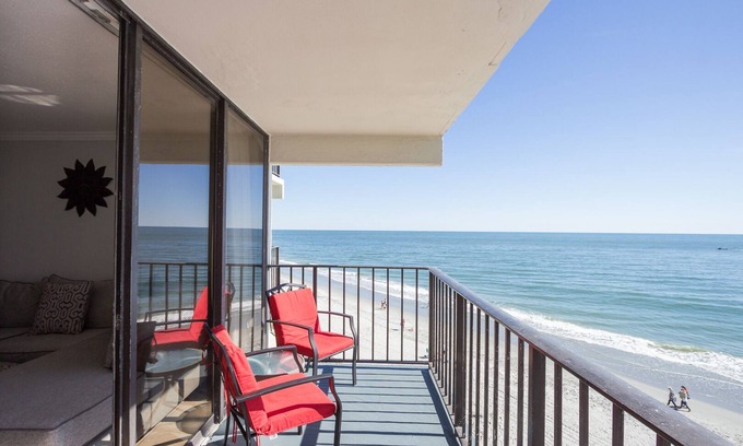 Garden City Condo | Great Family Beach Destination !