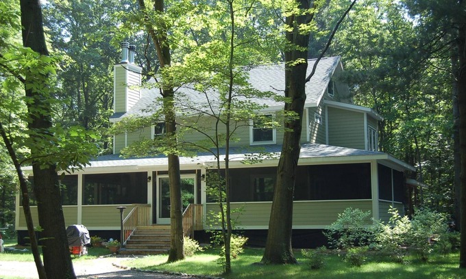 South Haven House | Great Family Home Set In Critical Dunes Of SW MI. Short Walk to lake!