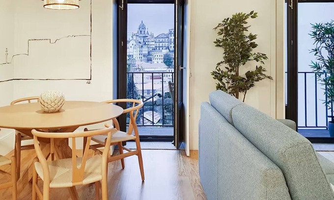 Centro / Baixa Apartment | Great Flat & View in Historic Porto by LovelyStay