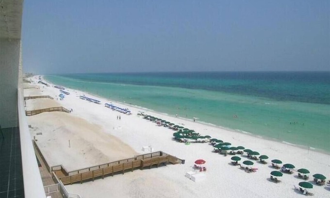 Fort Walton Beach Condo | GREAT FOR FAMILIES- Huge 3/3 Gulf-Front Condo with 32' Balcony