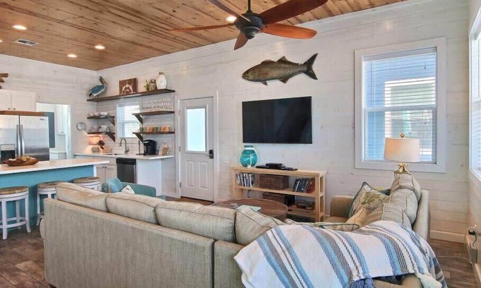 Port Aransas House | Great for Families, 4br! | Lemon Chill