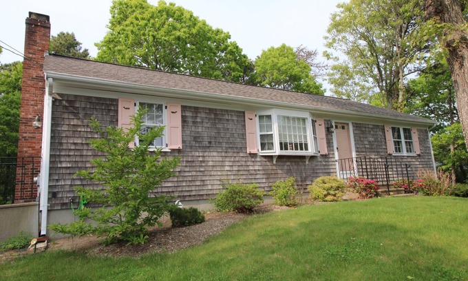South Dennis Hotel | Great Home in a Quiet Neighborhood Yet Close to Town and Beaches (2312)