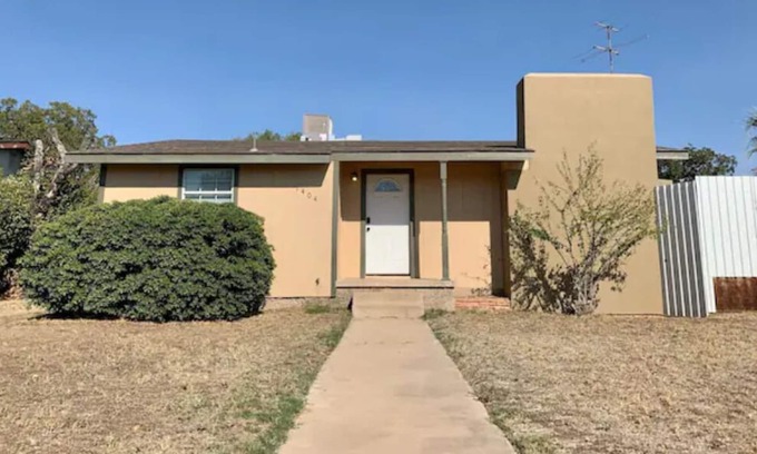 Odessa House | Great home in Odessa for work crews