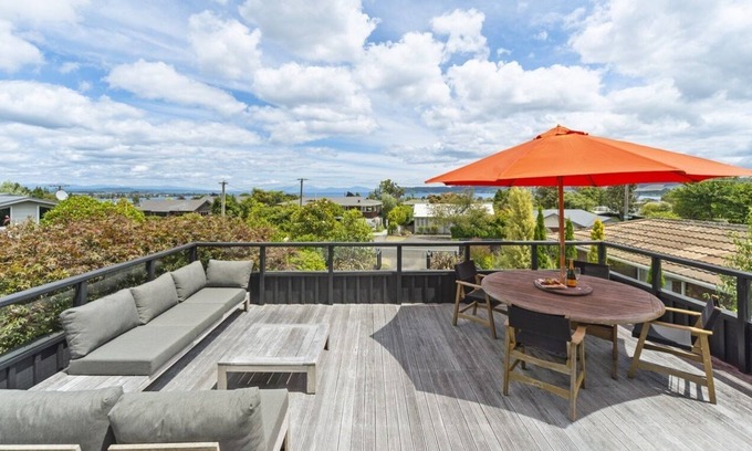 Taupo House | Great Lake Getaway - Taupo