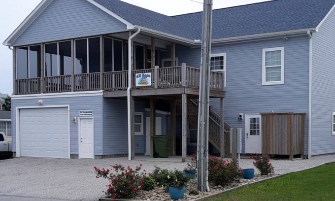 Morehead City House | Great Location for Beach, Sun, and Fun!