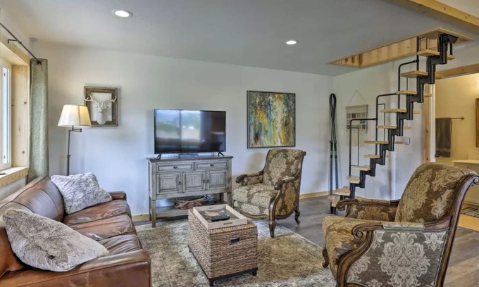 Summit Cove House | GREAT LOCATION! Ski Breck & Keystone home to lift!