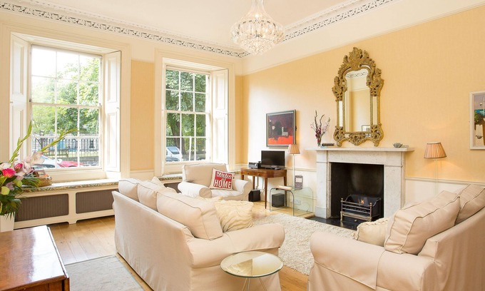 Bonnington Apartment | Great Location Stunning A Listed Georgian Apt