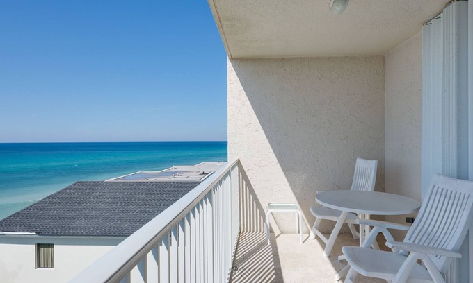 Seagrove Beach Condo | Great Location ~ Seagrove Beach ~ Heated Pool ~ Seasonal Beach Chairs