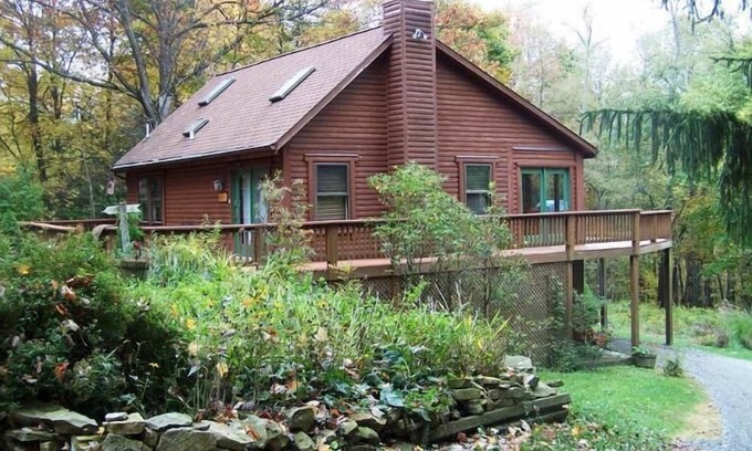 McHenry Cabin | Great Log Cabin Located Near Deep Creek Lake.