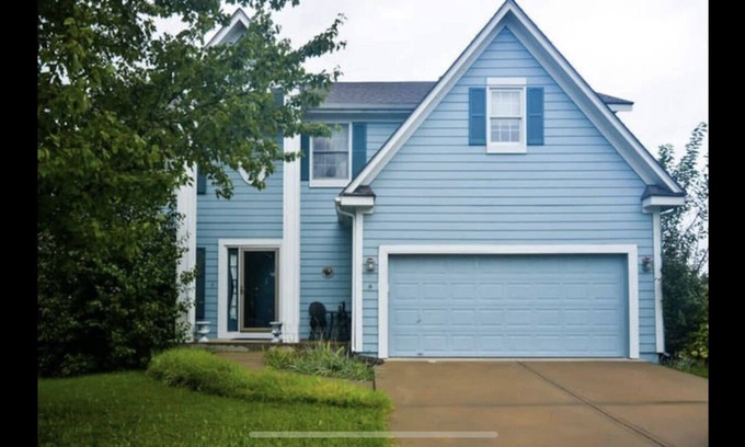 Olathe House | Great Place in a Quiet Neighborhood!!