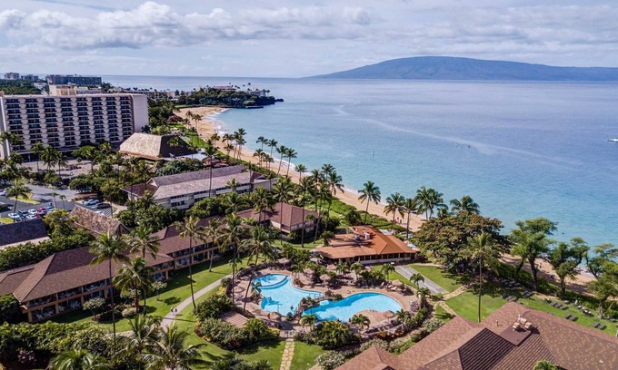 Kaanapali Condo | Great Price! Wonderful Tropical Retreat at Kaanapali Villas with Some Ocean View