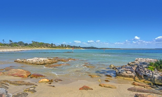 Currarong Apartment | Great rates for a Currarong luxury ground floor apartment.