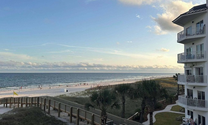 Orange Beach Condo | Great Rates for Fall - Book Now! 5★ 3BR/2BA Beachfront Condo Direct Ocean View!