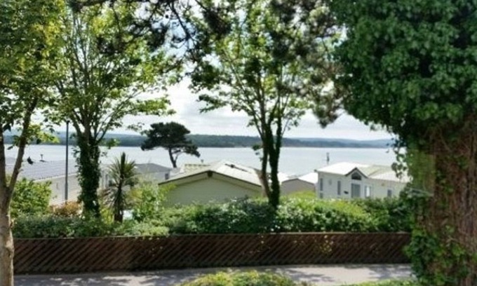 Hamworthy House | Great sea views, modern 6 berth caravan beach 2 mins away at Rockley Park, Poole