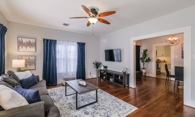 Northside House | Great stay with exceptional service near Downtown & Heights