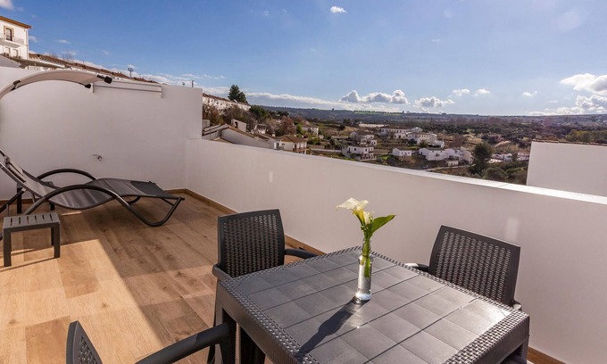 Setenil de las Bodegas Apartment | Great vacation apartment in the heart of Andalusia.
