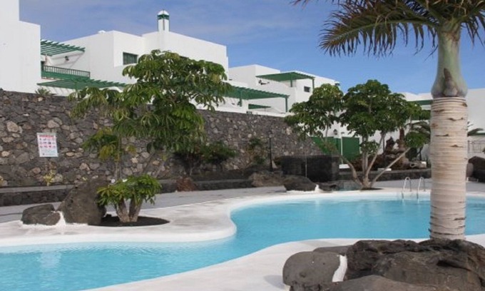 Costa Teguise Villa | Great value 5* rated property with FREE Wi-Fi & 25% Booking Deposit