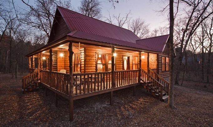 Broken Bow Cabin | Great value in Timber Creek Trails near attractions and restaurants