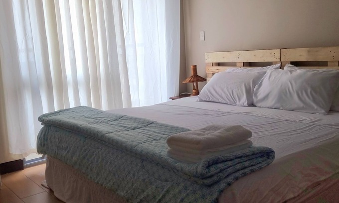 Socorro Condo | Great View with Balconies inside Araneta City