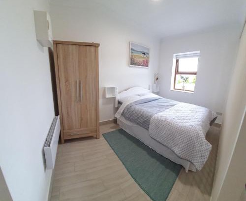 Fivemilebourne Apartment | Green Acres - Peaceful, with spectacular views!