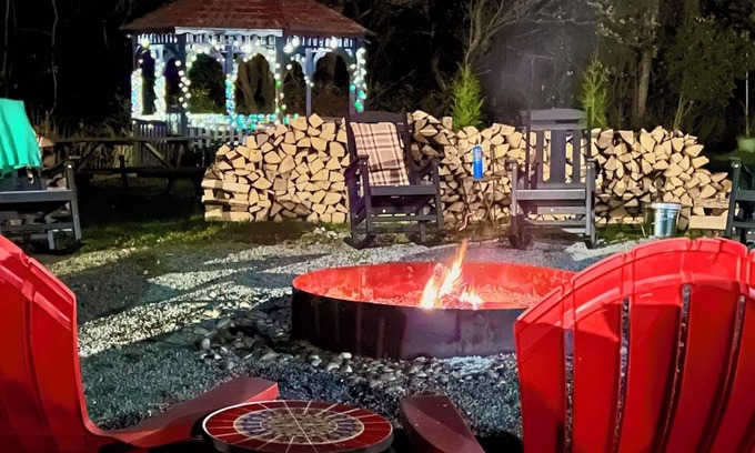 Hancock Hotel | Green Acres Retreat