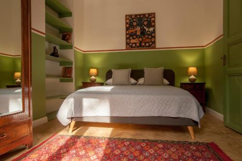 Sololaki Apartment | Green apartment