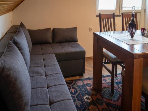 Lokve Apartment | Green Area Apartments Krem ar - Attic Apartment With Balcony