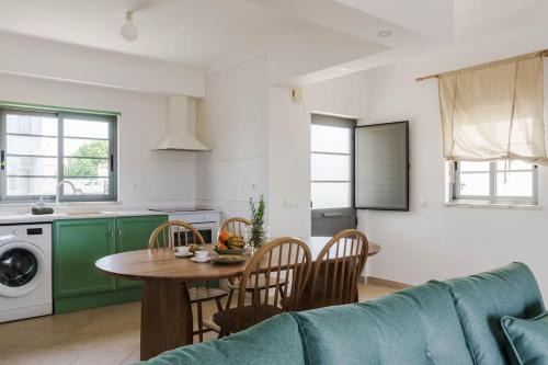 Bemparece House | Green Breeze Escape