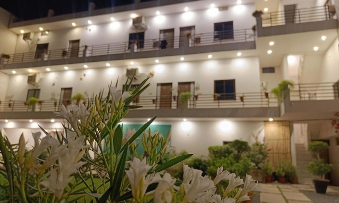 Ajmer Hotel | Green Club Farm