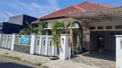 Banyuwangi House | Green ijen homestay and tour