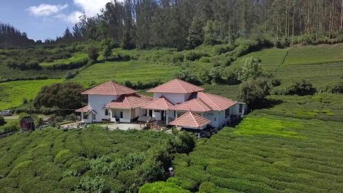 Ooty Bed & Breakfast | Green Leaves The Countryside Inn